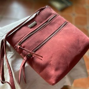 Estalon leather crossbody